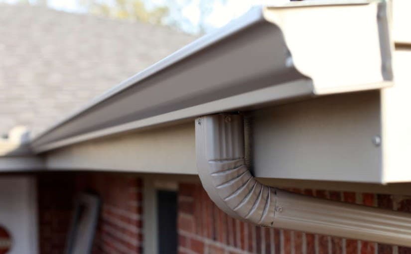 Seamless K-style gutter installation